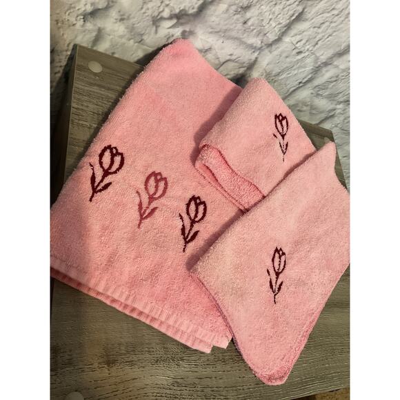 Vintage Hand Towel & Washcloths Set of 3 Dundee Pink - Picture 2 of 8